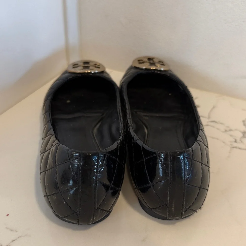 Tory Burch Black Leather Flats 8M